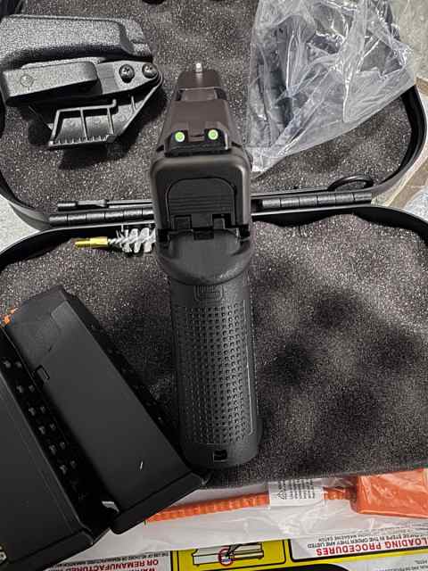 NIB Glock 19 Gen 5 W/ NS 