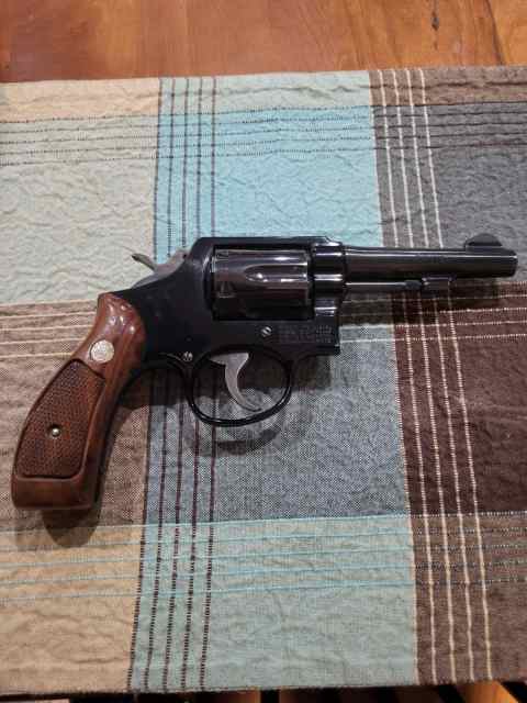 Smith &amp; Wesson Model 12-2 Airweight RARE-Mint