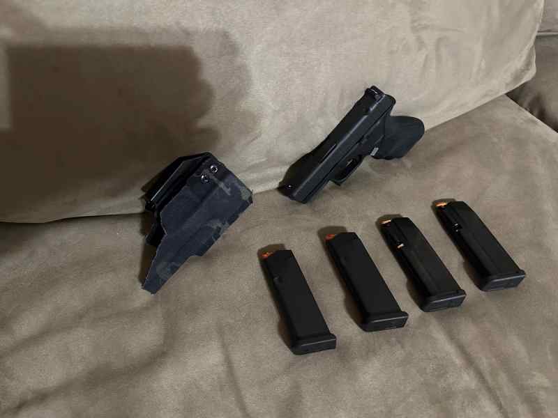 Glock 43X MOS Shield Arms Release + S15 Mags