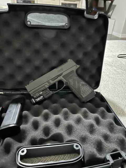 Sig Sauer p365 AXG Legion 