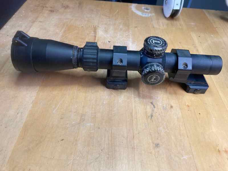 Leupold Mark-AR 1.5-4 with mounts
