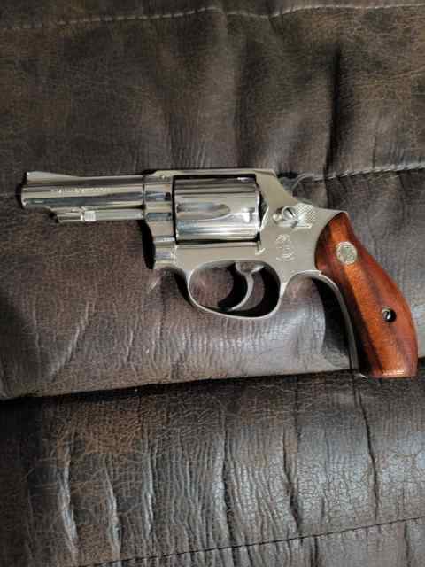 S&amp;W Model 36 No Dash. Mint. Made 1966 