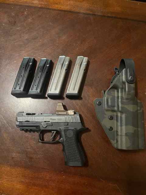 Sig Sauer P320 X-Compact Spectre &amp; Deltapoint Pro