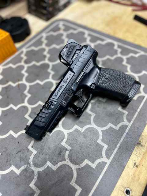 Canik SFX Rival S Darkside