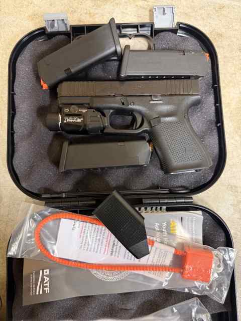 Glock 19