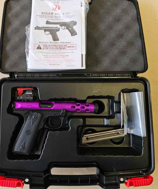Ruger Mark IV 2245 Davidson&#039;s Exclusive Holosun 