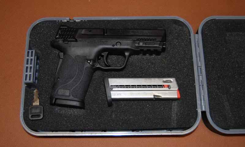 M&amp;P9 Shield EZ - LIKE NEW - 9mm - LOCK BOX