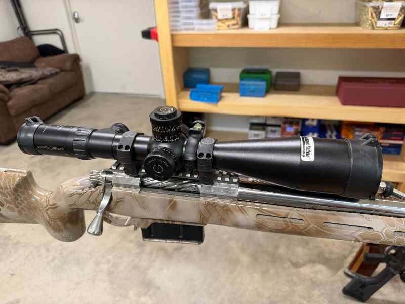 Schmidt Bender PM II 5-25 with ART reticle