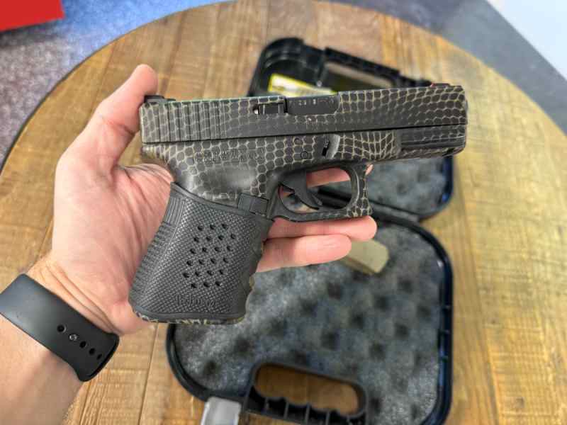 Glock 32 - 357 Sig - Cerakoted