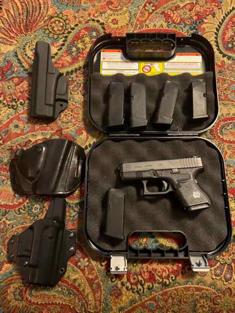 Glock 26 w/multiple mags &amp; holsters