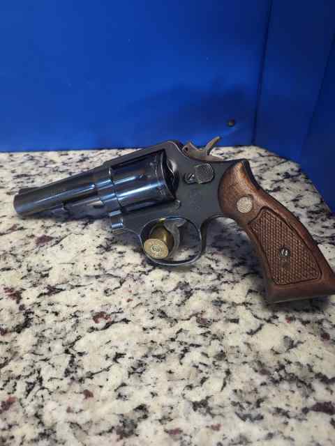 Smith and Wesson model 10-8 Vintage 38 special rev