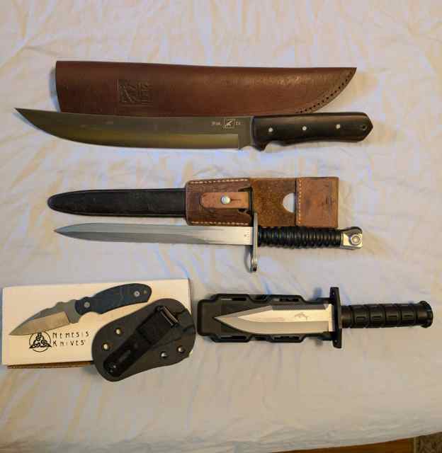 Fixed Blades in collection
