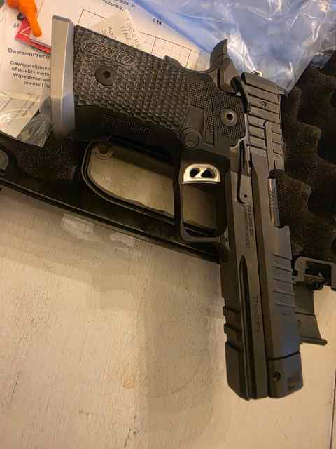 Sig P211