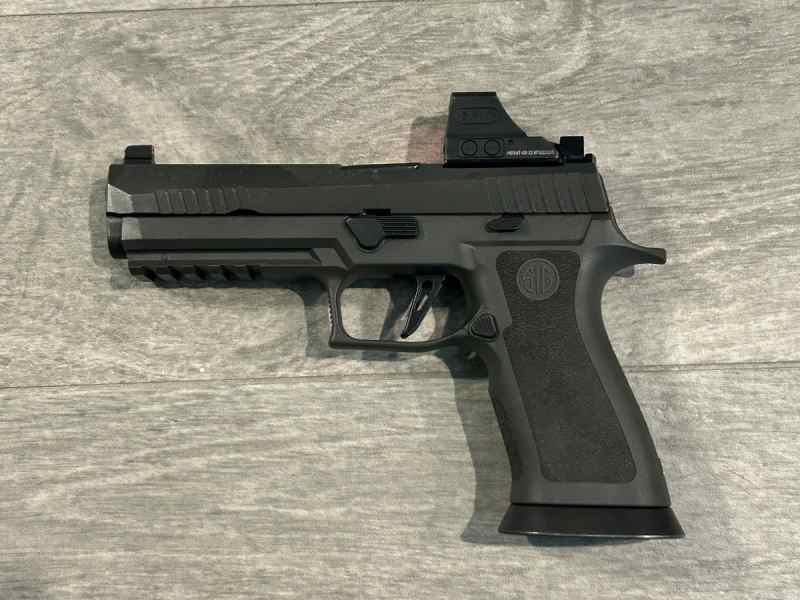 Sig Sauer P320 X5-9-Legion, Holosun Optic, 6 Mags