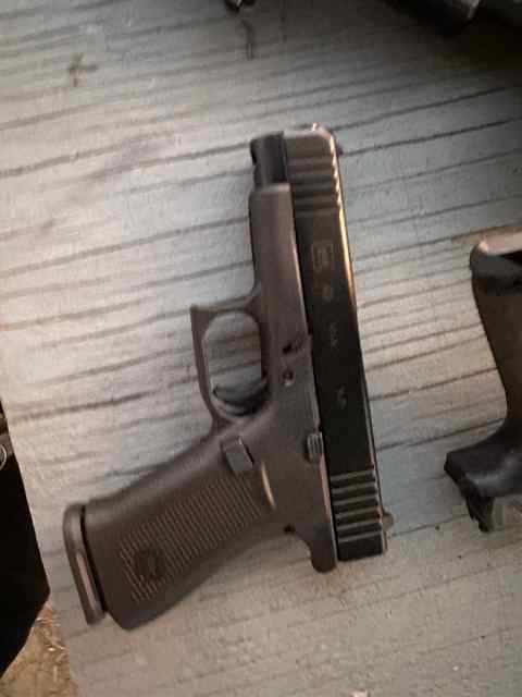 Glock 48 its like new in box 