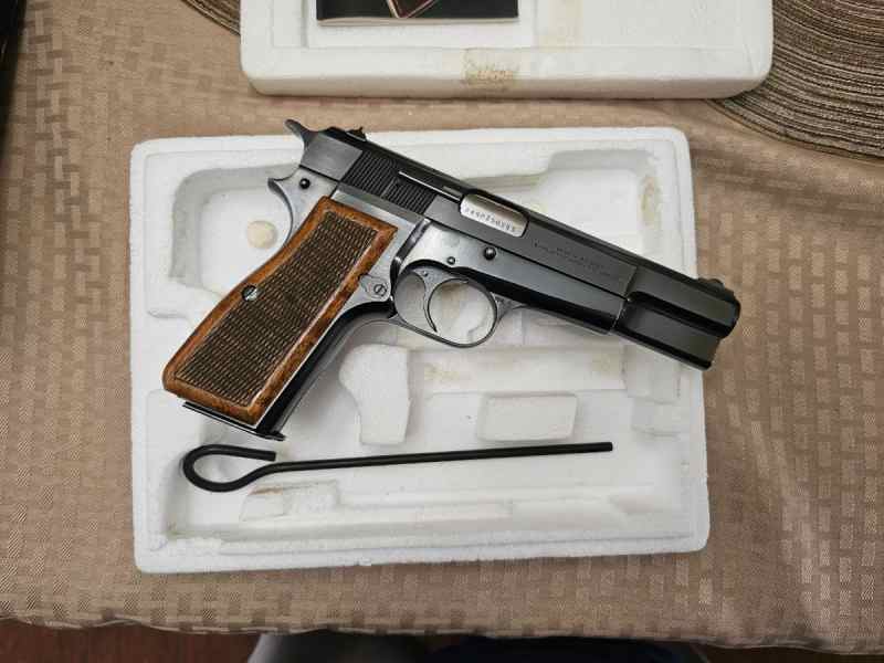 Browning Hi-Power Pistol .30 Luger