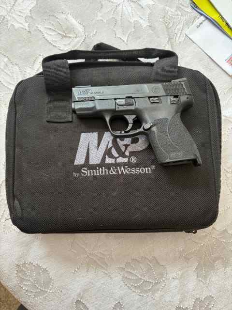 Smith &amp; Wesson  Shield 45acp gen 2.0