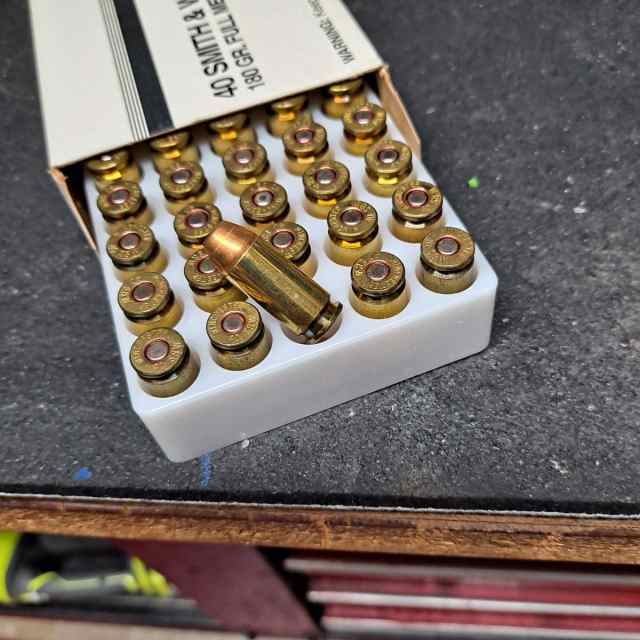 Winchester .40 FMJ Ammo - 500 Rds.