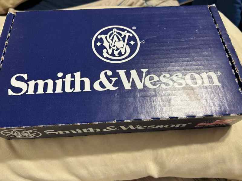Smith &amp; Wesson SD9 VE 9MM Pistol 4 Barrel