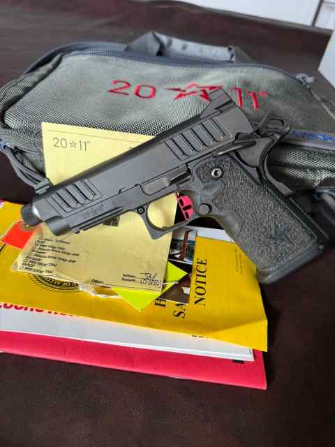 STACCATO C2 W/THREADED BARREL $2100