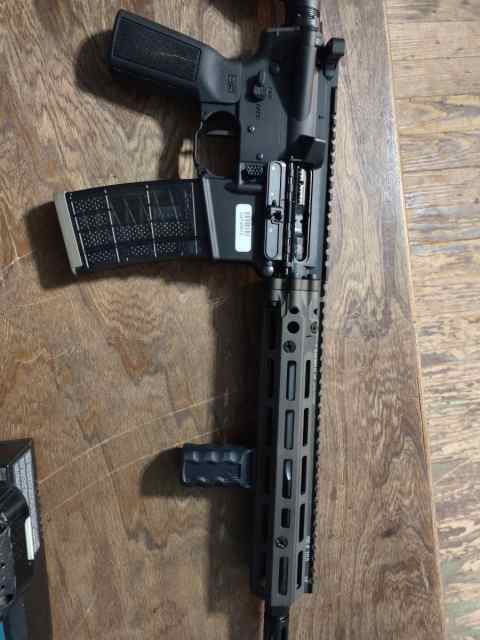 Daniel defense 10.5 upper on lmt lower