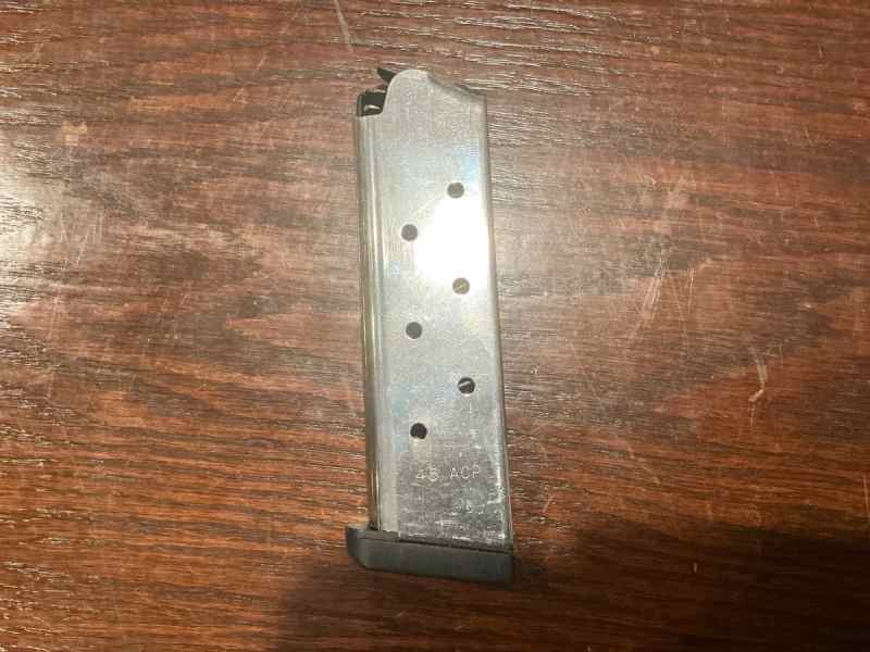 1911 .45 7rd magazine