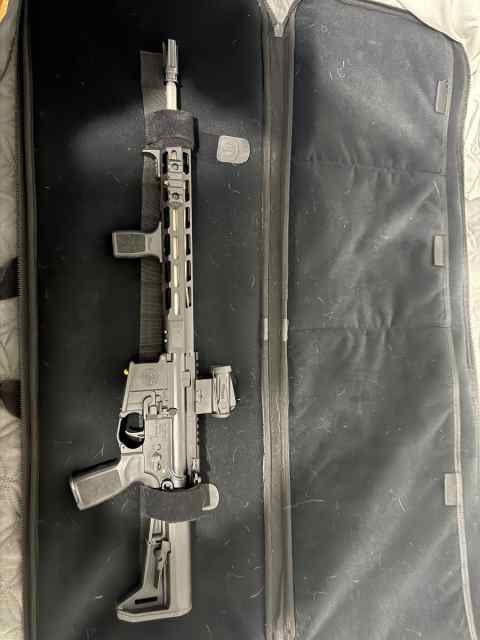 SIGSAUER Tread M400 V2 with 3 mags, Romeo MSR 