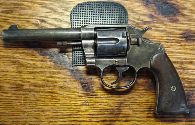 Colt New Service .38-40 WCF w/ 160Rounds Ammo 