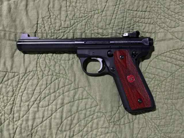 Ruger Mark III 22/45 .22 LR 5.5&quot; Bull Barrel 10140