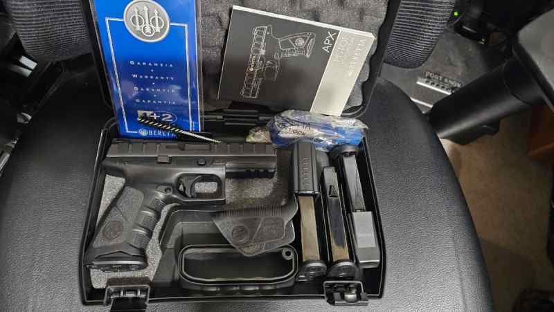 Beretta APX 