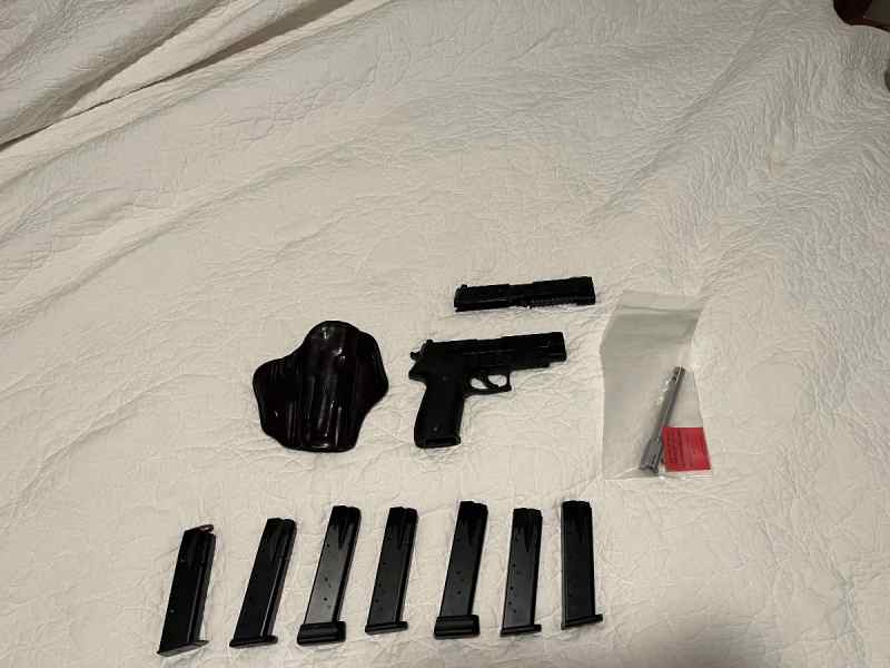 Sig Sauer P226 9mm/40s&amp;w/357sig